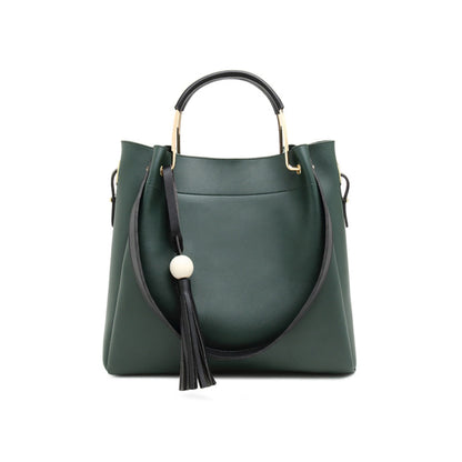 Avenue Tassel Bucket Bag for Women in Green – PU Leather Shoulder Bag with Gold Hardware and Tassel Detail